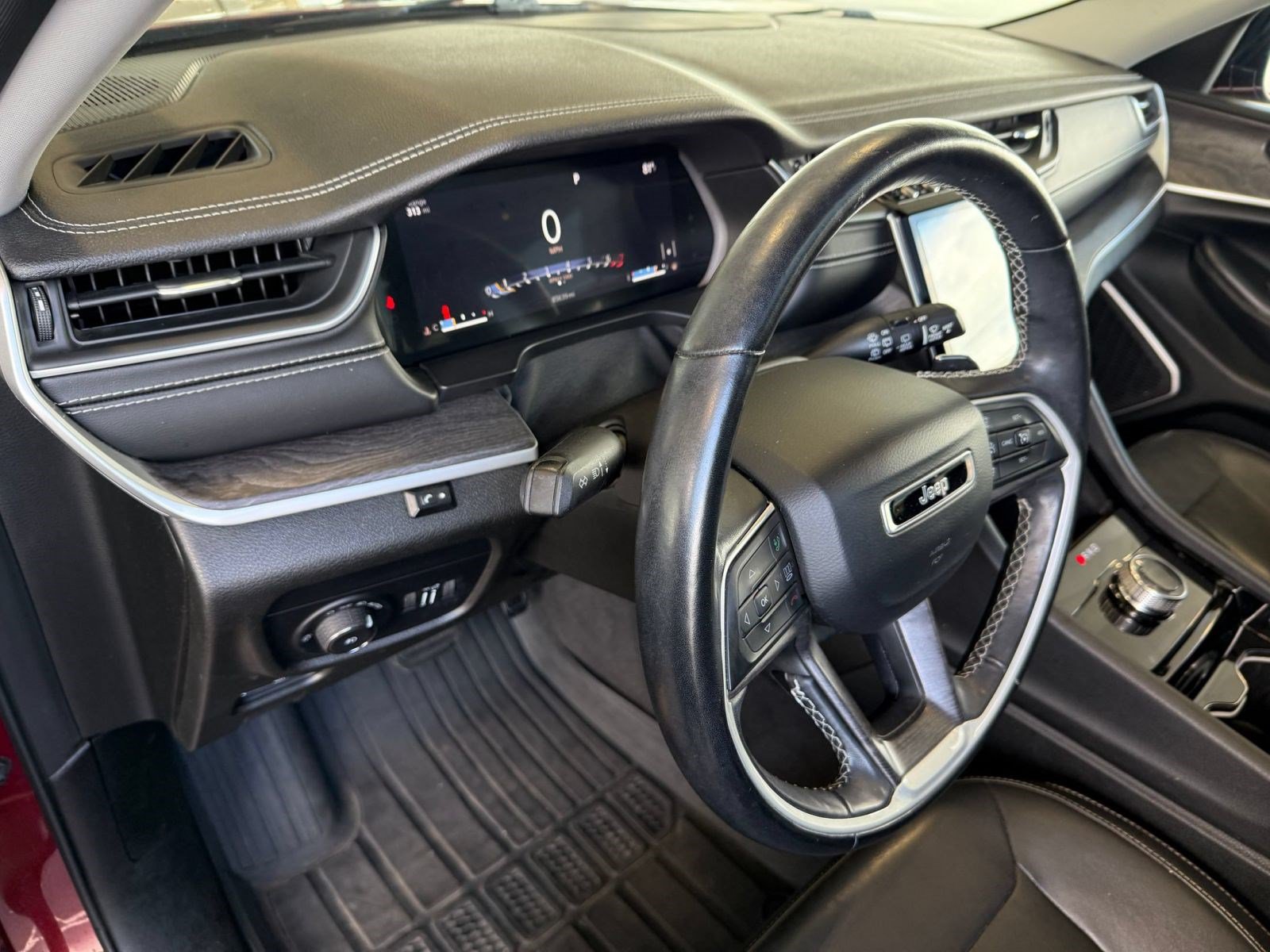 Used 2021 Jeep Grand Cherokee L Limited RWD image 4