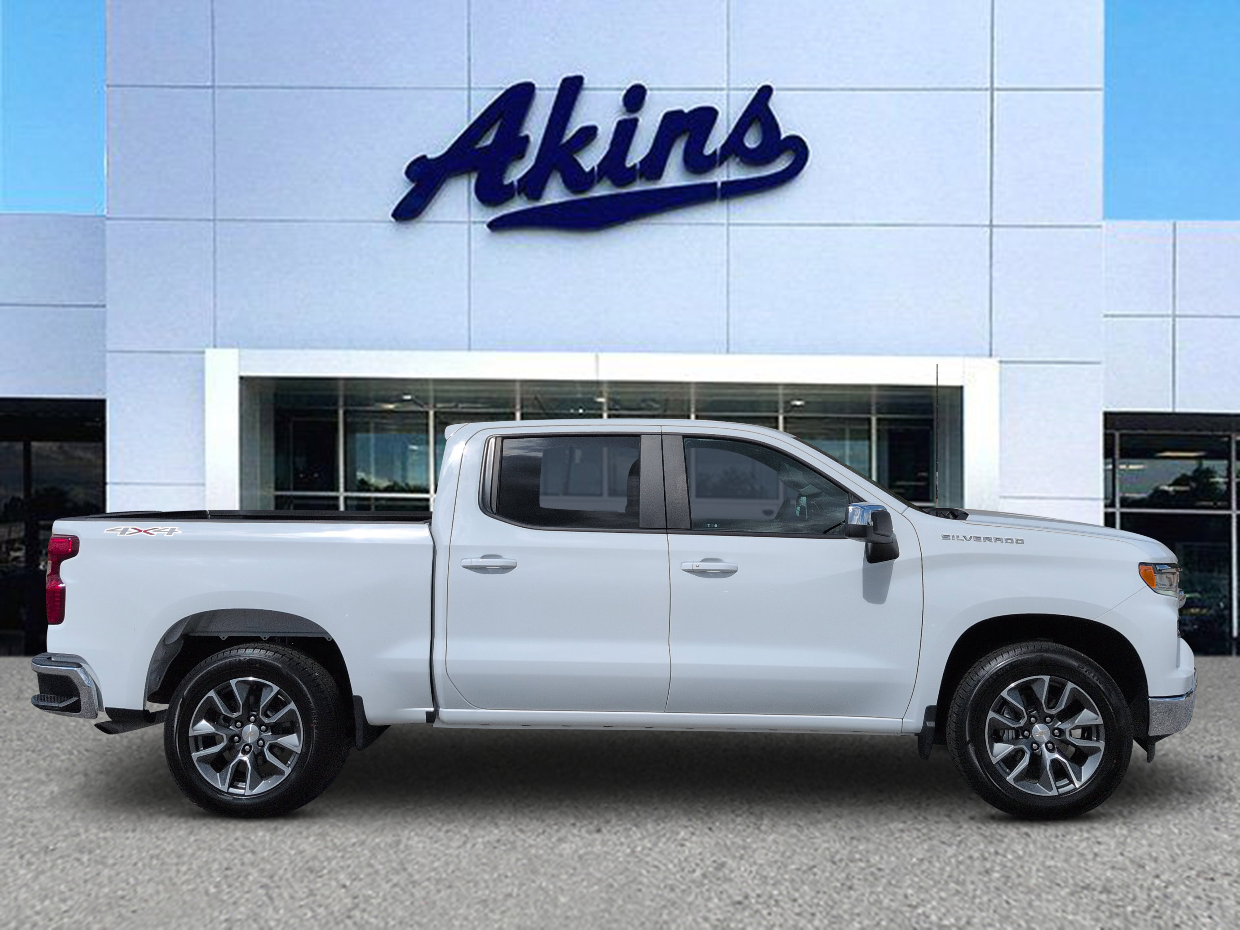 Used 2024 Chevrolet Silverado 1500 LT