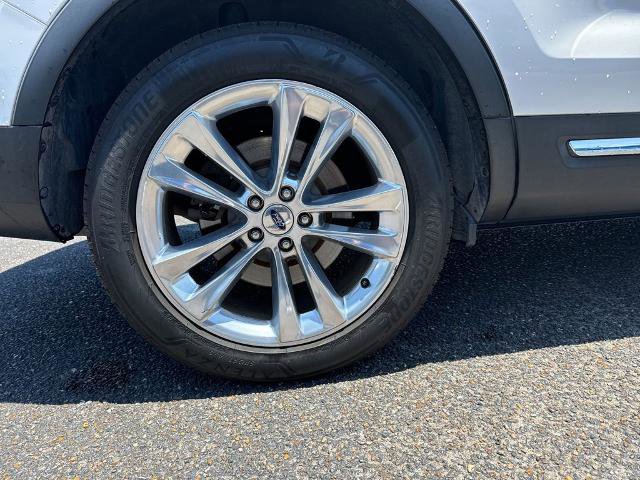 Certified 2018 Ford Explorer Limited FWD image 10