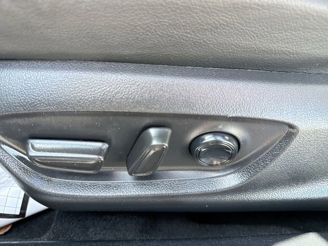 Used 2022 Toyota Camry SE FWD image 13