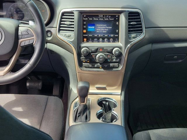 Used 2017 Jeep Grand Cherokee Laredo w/ Quick Order Package 23E AWD/4WD image 19