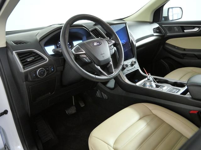 Certified 2024 Ford Edge SEL w/ Convenience Package AWD/4WD image 15