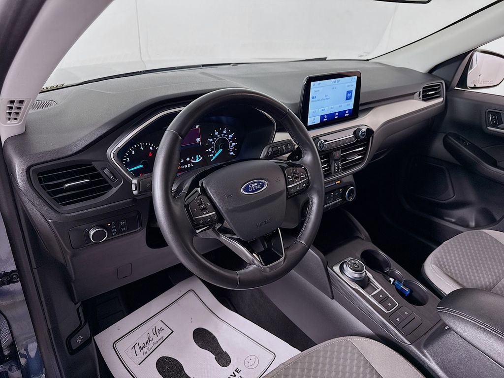 Certified 2022 Ford Escape SE w/ Cold Weather Package image 9