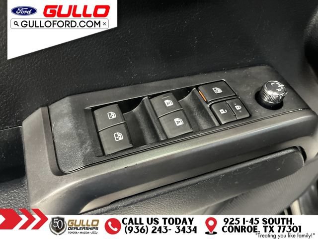 Used 2018 Toyota Tacoma TRD Off-Road w/ Technology Package AWD/4WD image 21
