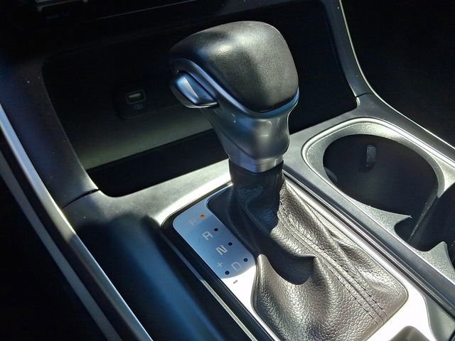 Used 2023 Kia Carnival LX FWD image 16