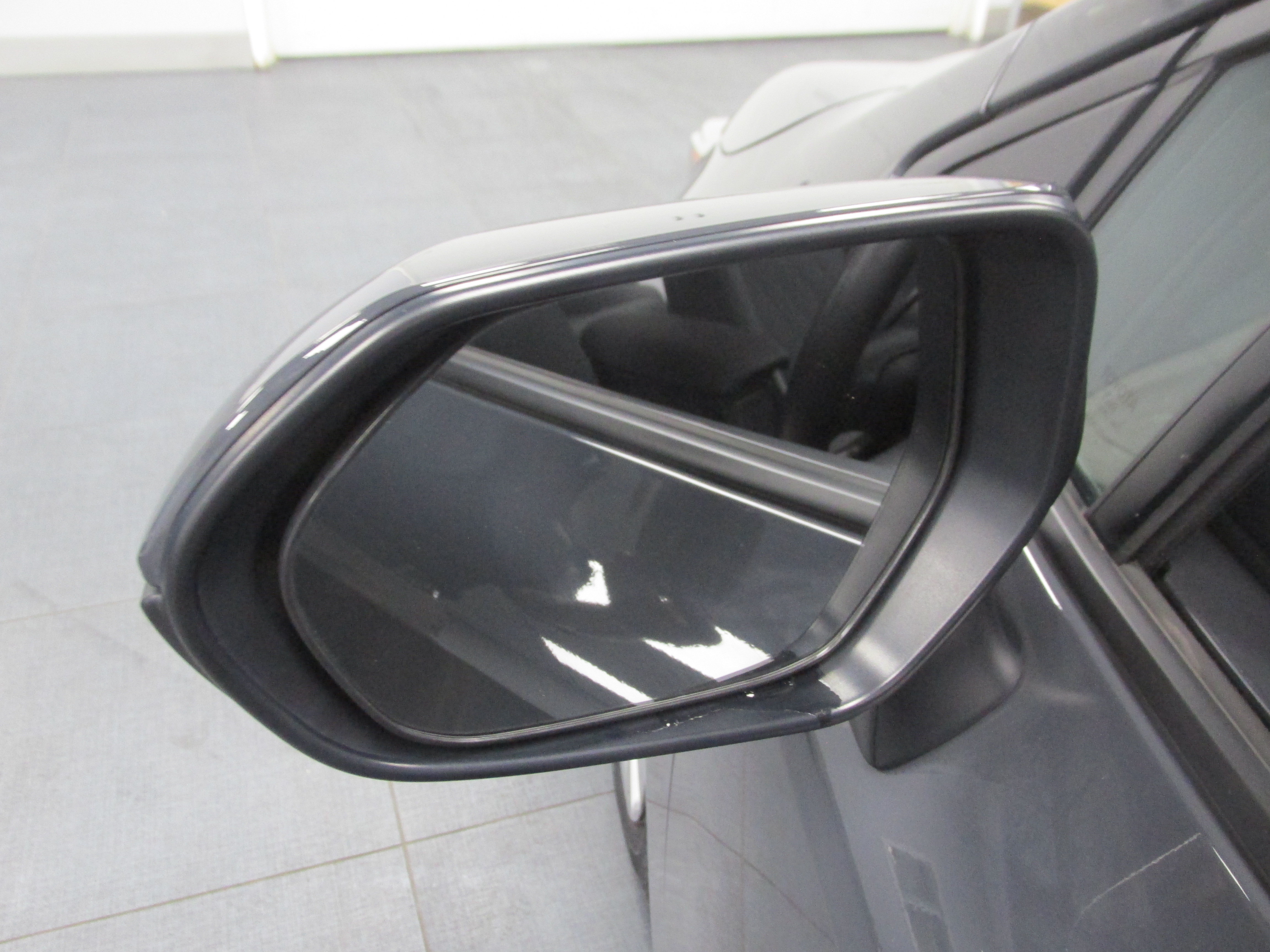 Used 2025 Toyota Corolla LE FWD image 18