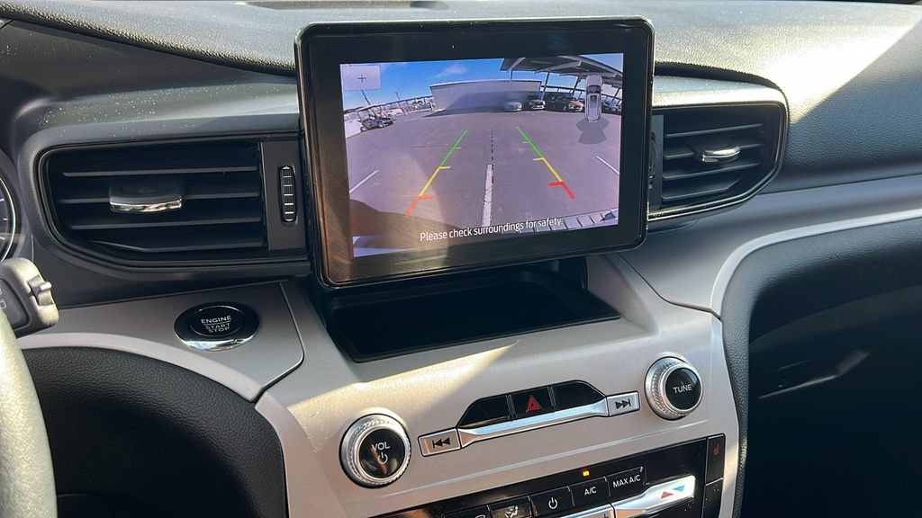 Certified 2023 Ford Explorer XLT RWD image 19