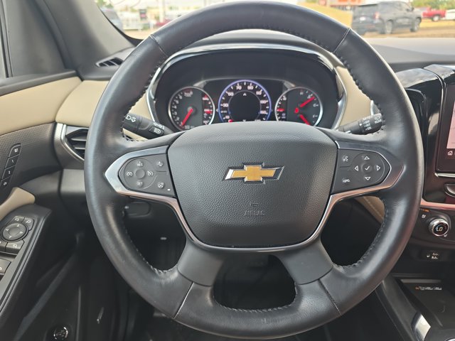 Used 2022 Chevrolet Traverse Premier FWD image 22