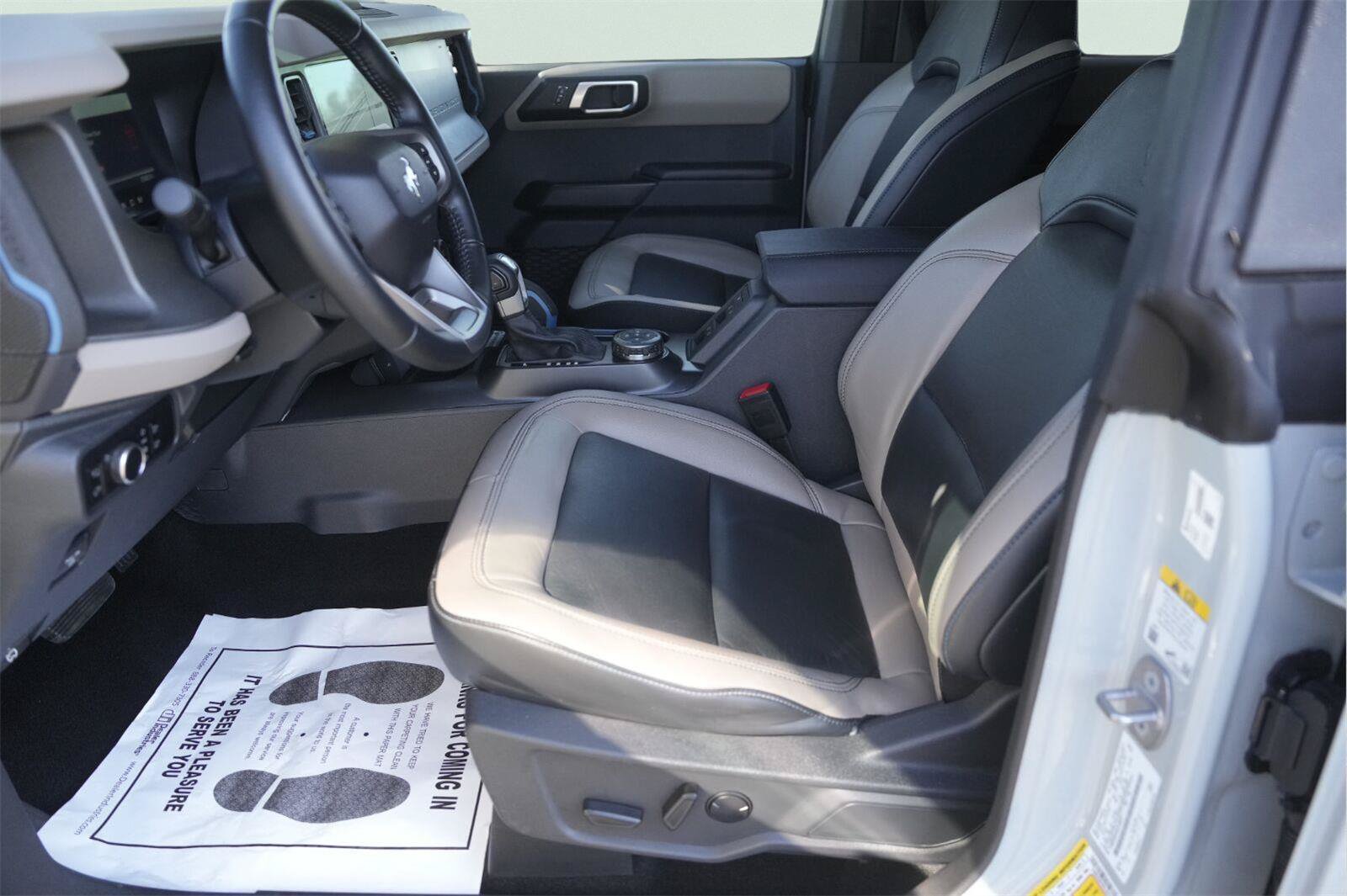 Certified 2024 Ford Bronco Wildtrak AWD/4WD image 9
