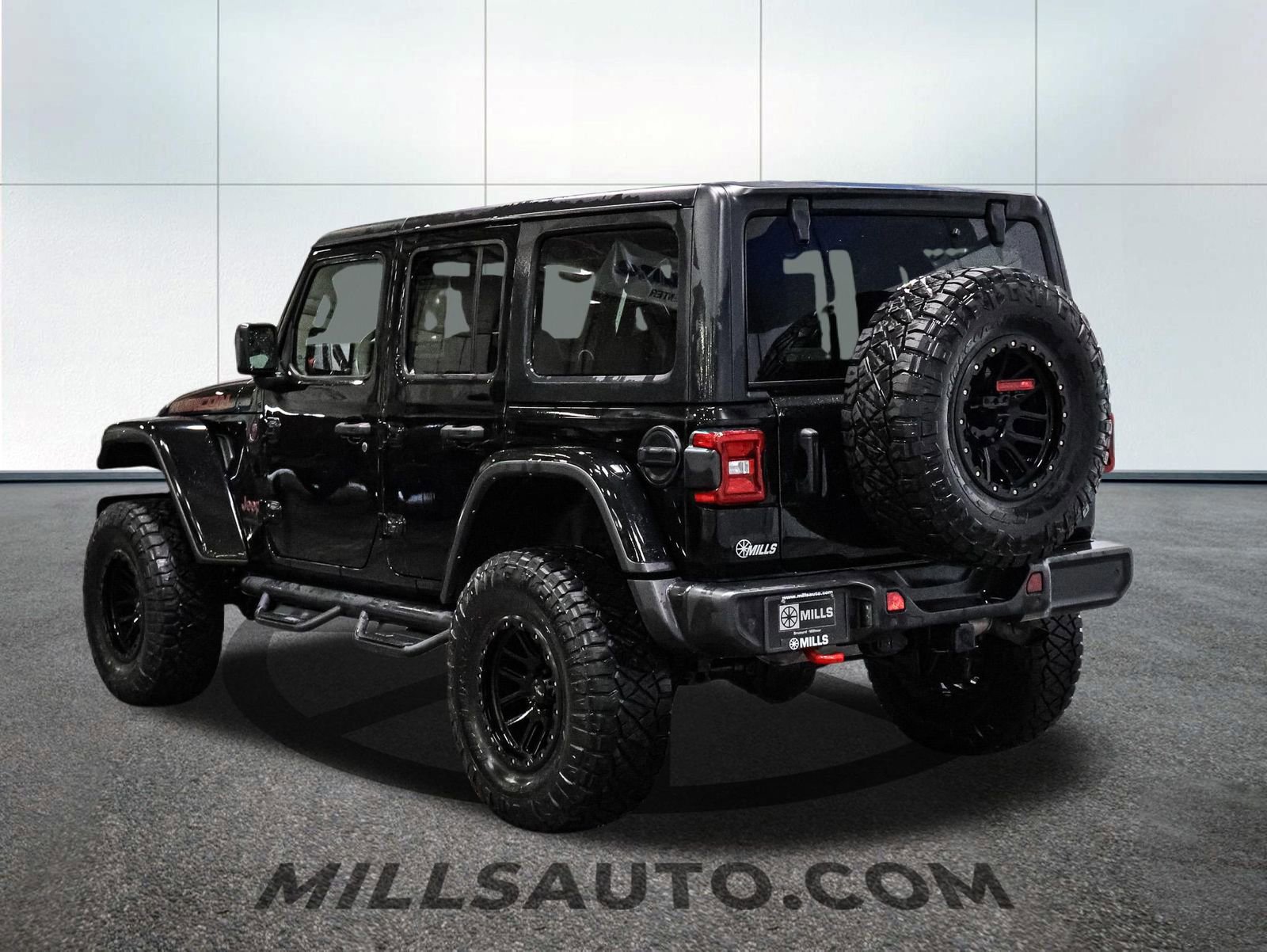 Used 2022 Jeep Wrangler Unlimited Rubicon w/ Cold Weather Group image 8