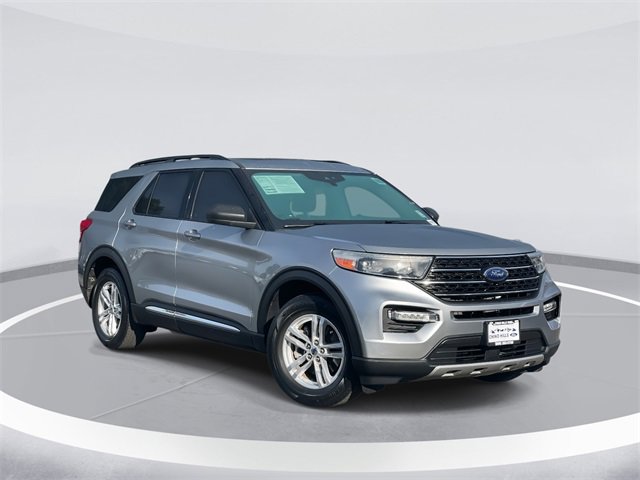 Certified 2022 Ford Explorer XLT w/ Equipment Group 202A image 1