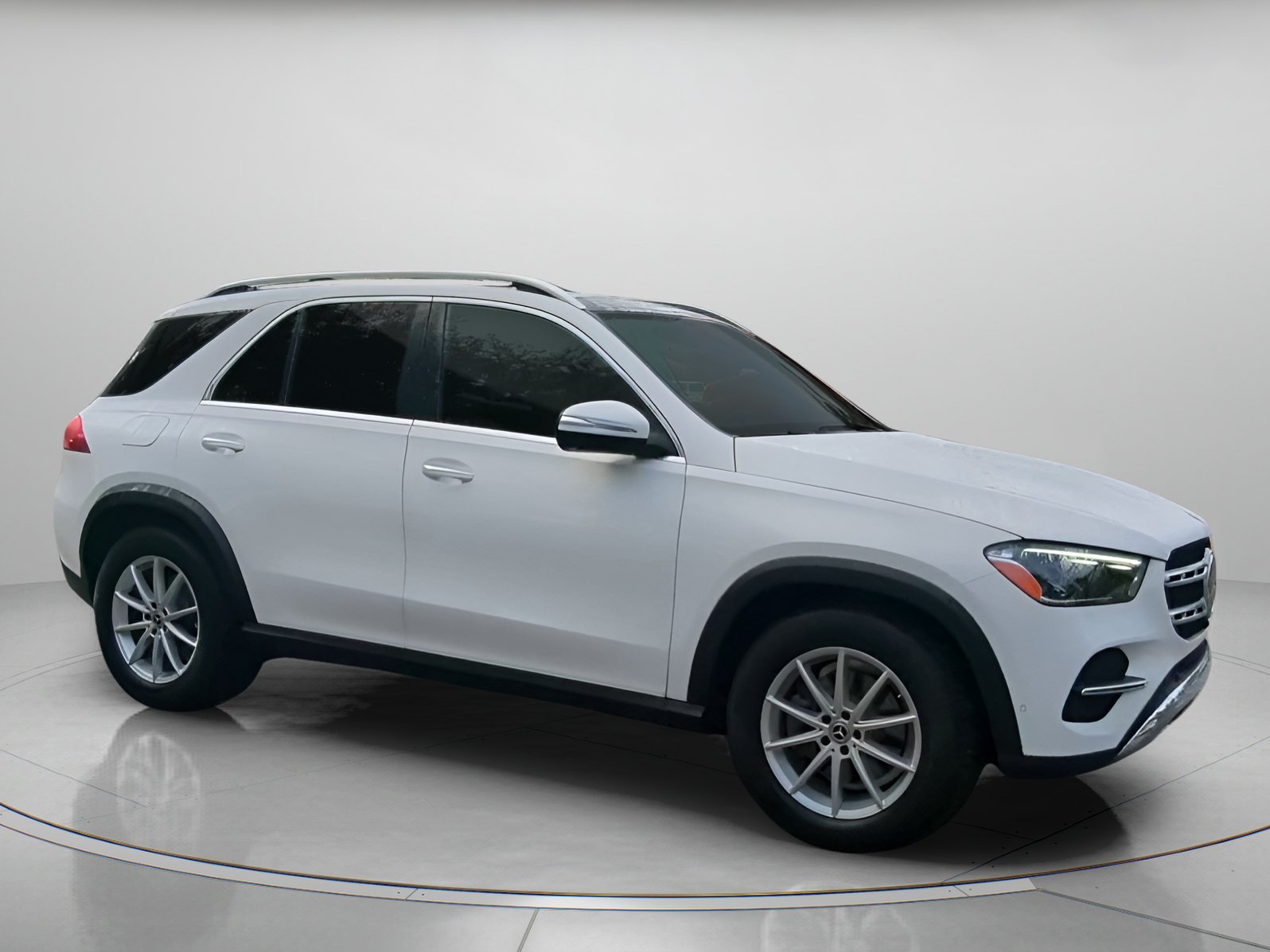 Used 2025 Mercedes-Benz GLE 350 4MATIC w/ Driver Assistance Package image 35