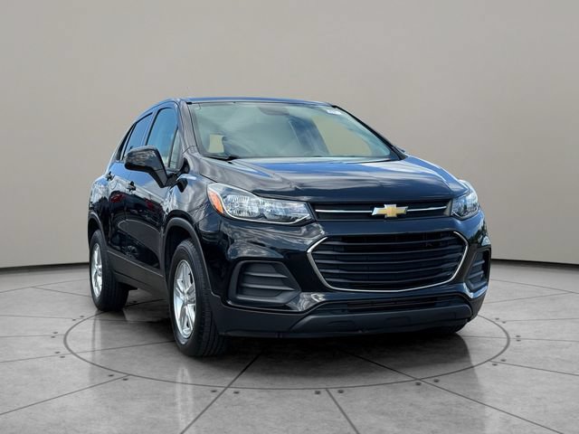 Used 2019 Chevrolet Trax LS w/ Tint and Cruise Package FWD image 12