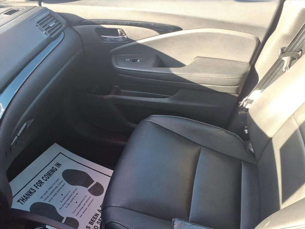 Used 2019 Honda Pilot Touring image 23