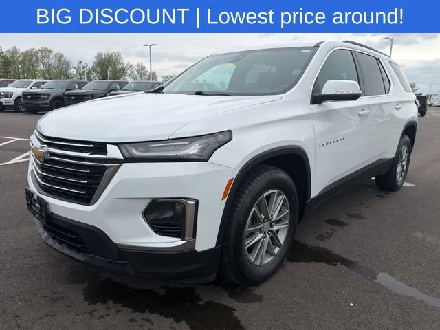 Used 2023 Chevrolet Traverse LT AWD/4WD image 2
