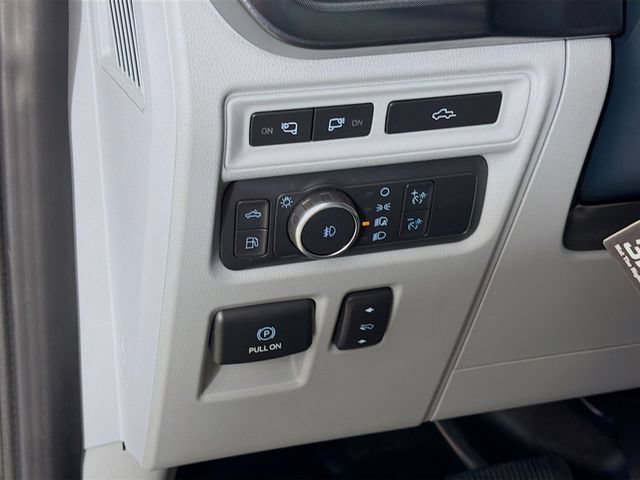 Certified 2022 Ford F150 Limited AWD/4WD image 12