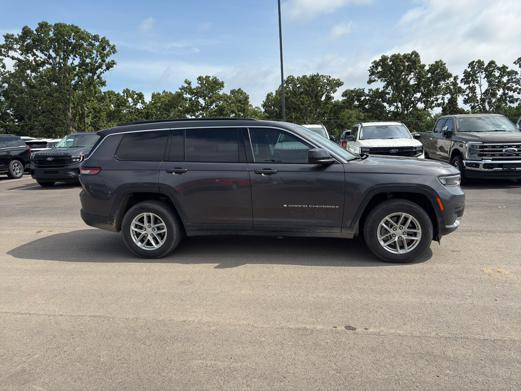 Used 2024 Jeep Grand Cherokee L Laredo w/ Luxury Tech Group I AWD/4WD image 5