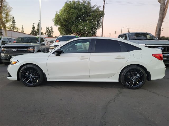 Used 2022 Honda Civic Sport image 2