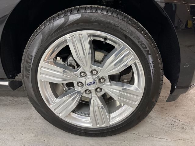 Certified 2024 Ford Expedition Max Platinum image 2
