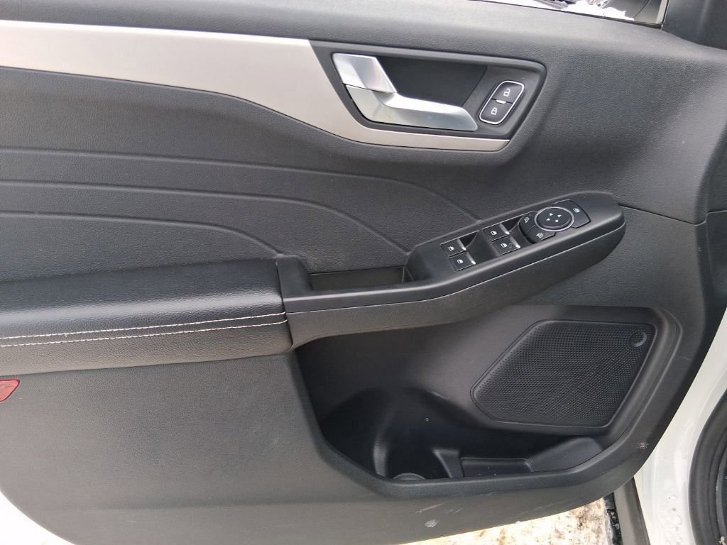 Certified 2022 Ford Escape SEL image 11