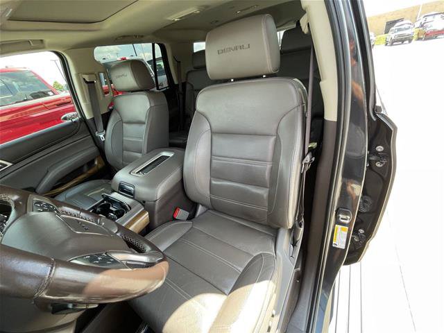 Used 2020 GMC Yukon Denali w/ Denali Premium Package AWD/4WD image 18