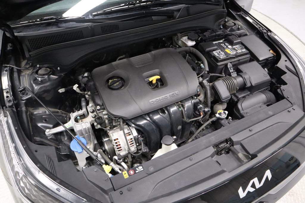 Used 2023 Kia Forte LXS w/ LXS Technology Package FWD image 12