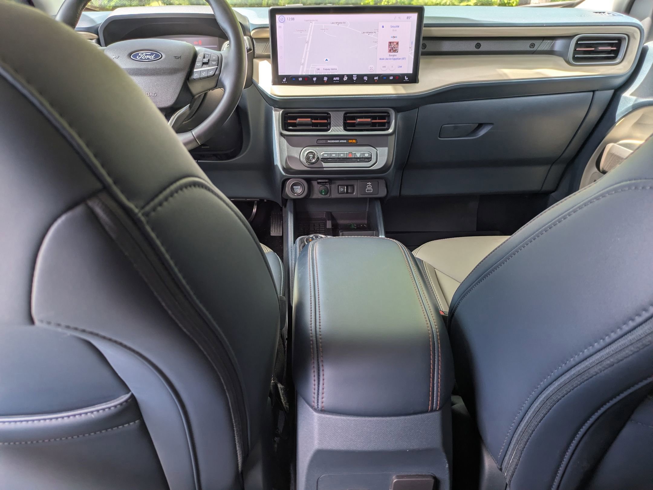 Certified 2025 Ford Maverick Lariat w/ 4K Tow Package image 30