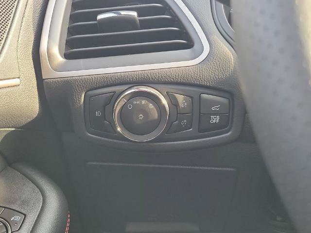 Certified 2023 Ford Edge ST-Line image 23