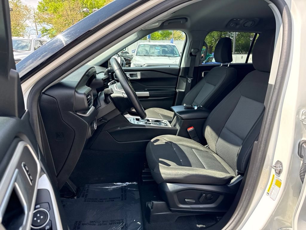 Certified 2023 Ford Explorer XLT AWD/4WD image 13