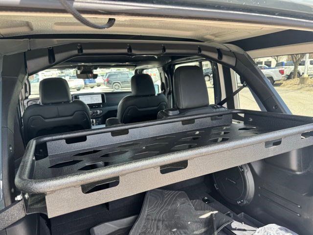 Used 2025 Jeep Wrangler Unlimited Rubicon AWD/4WD image 31