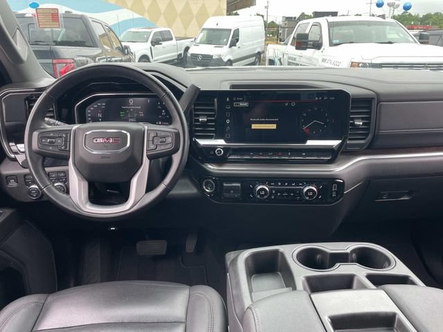Used 2025 GMC Sierra 1500 SLT AWD/4WD image 16
