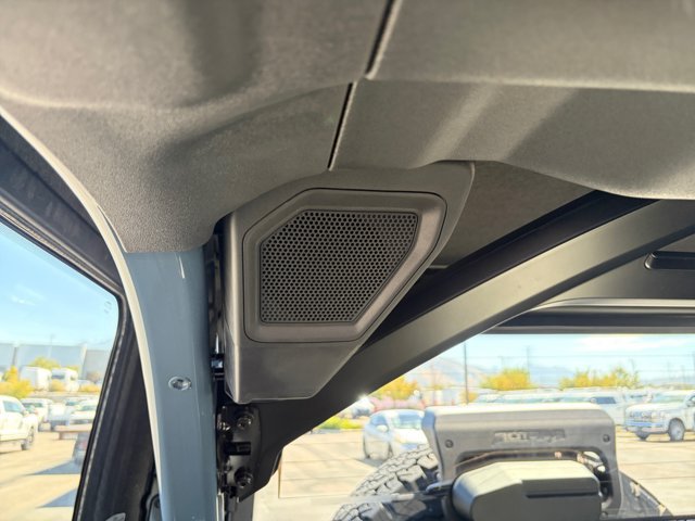 Certified 2024 Ford Bronco Raptor w/ Interior Carbon Fiber Pack 6 AWD/4WD image 27