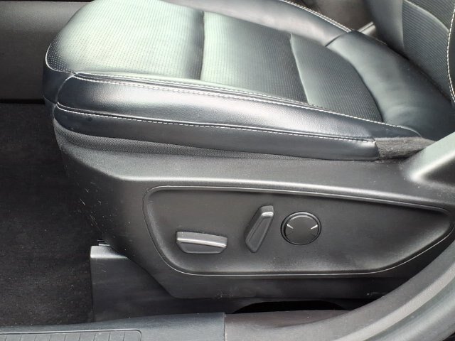 Certified 2023 Ford Escape Platinum AWD/4WD image 17