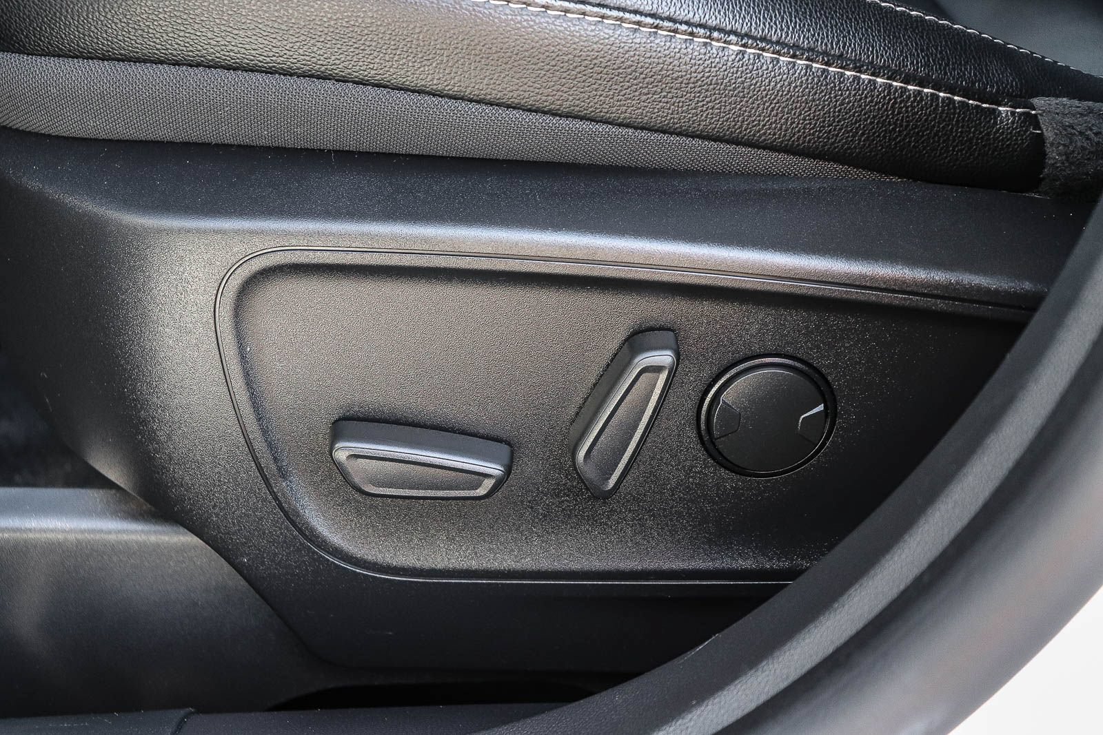 Certified 2022 Ford Escape SEL FWD image 22