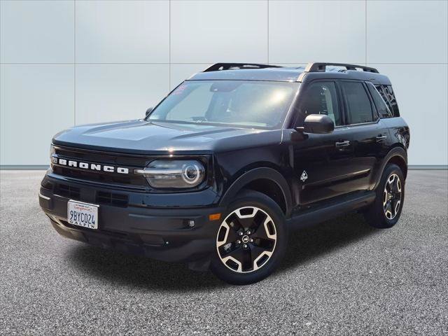Certified 2022 Ford Bronco Sport Outer Banks w/ Tech Package AWD/4WD image 1