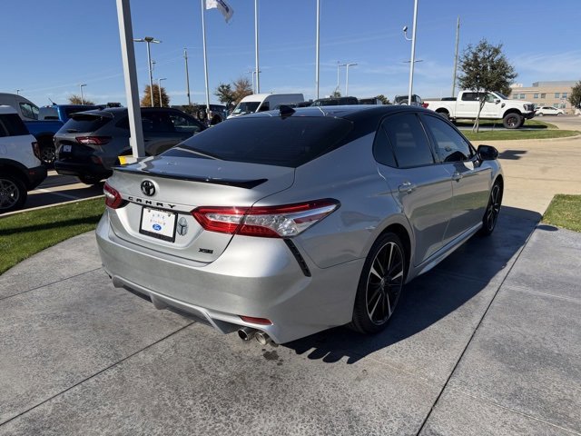 Used 2020 Toyota Camry XSE image 3