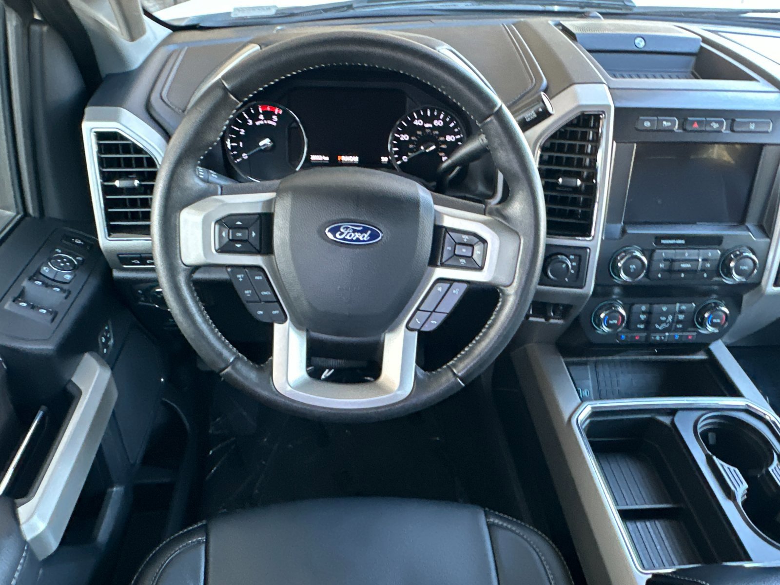 Certified 2020 Ford F350 Lariat w/ Lariat Ultimate Package image 15