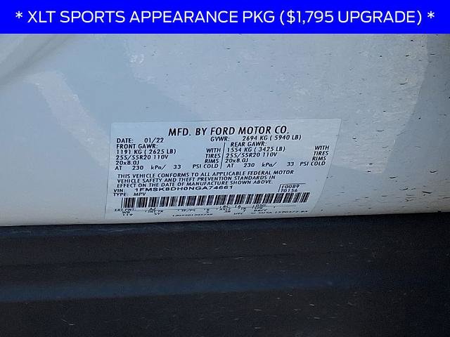 Certified 2022 Ford Explorer XLT w/ Equipment Group 202A AWD/4WD image 29