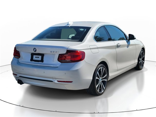 Used 2020 BMW 230i Coupe w/ Premium Package image 3