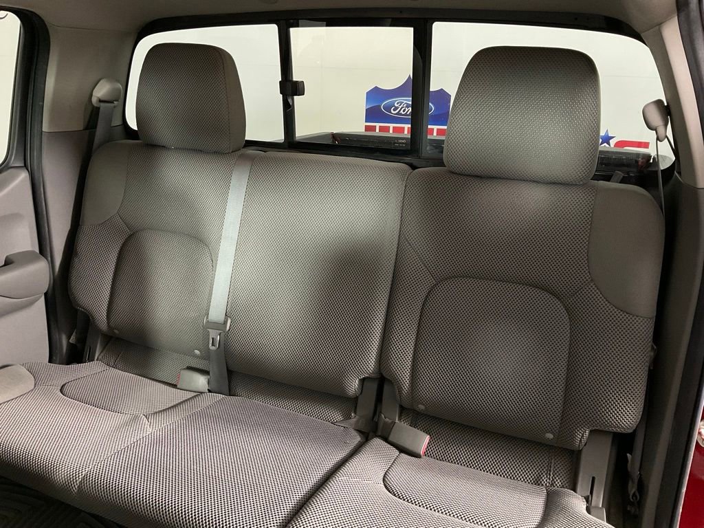 Used 2017 Nissan Frontier SV w/ SV Value Truck Package RWD image 16