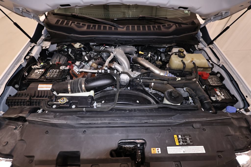 Certified 2023 Ford F550 4x4 Crew Cab Super Duty image 47