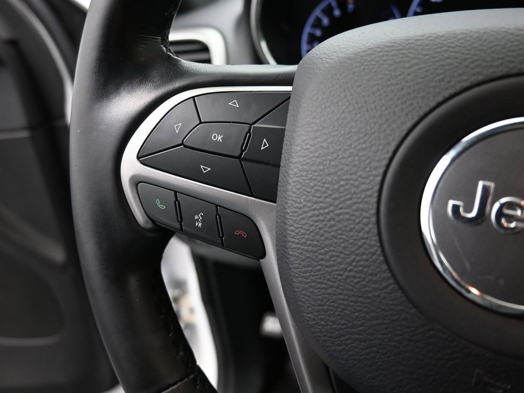 Used 2020 Jeep Grand Cherokee Limited image 6