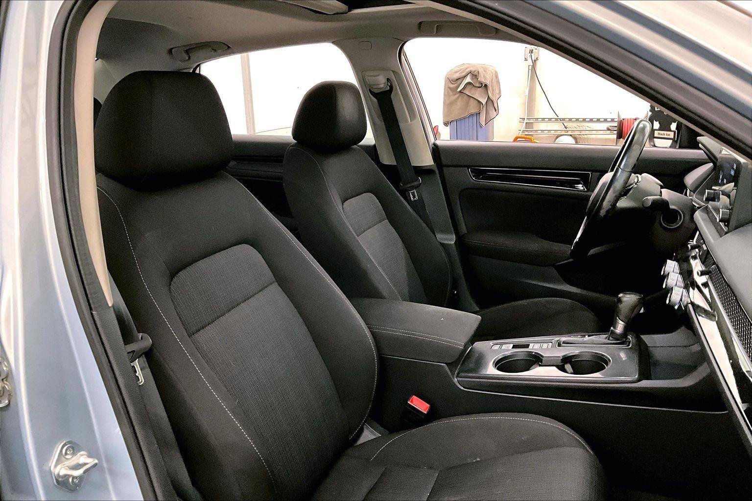 Used 2022 Honda Civic EX image 9