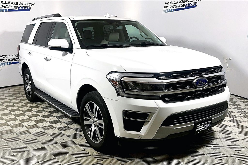 Certified 2023 Ford Expedition Limited RWD image 3