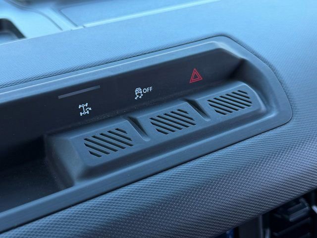 Certified 2025 Ford Bronco Big Bend image 40