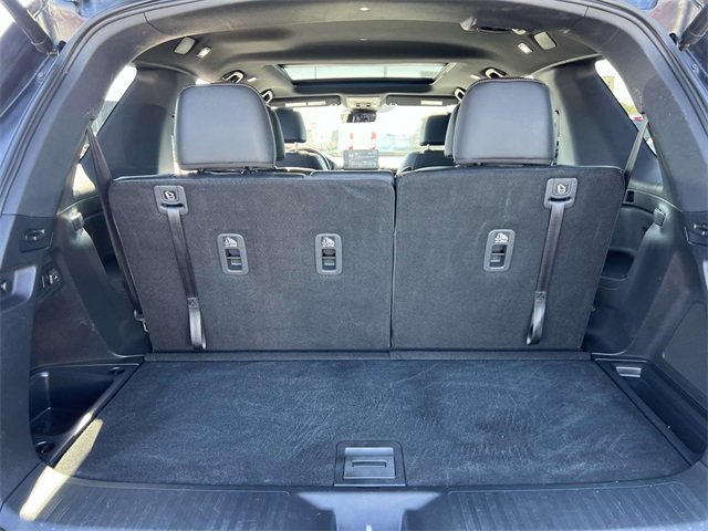 Used 2025 Honda Pilot TrailSport image 9