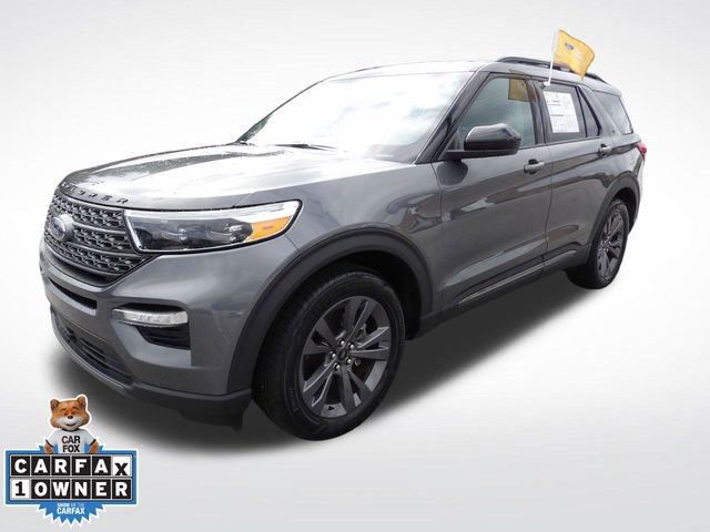 Certified 2023 Ford Explorer XLT w/ Equipment Group 202A RWD image 3
