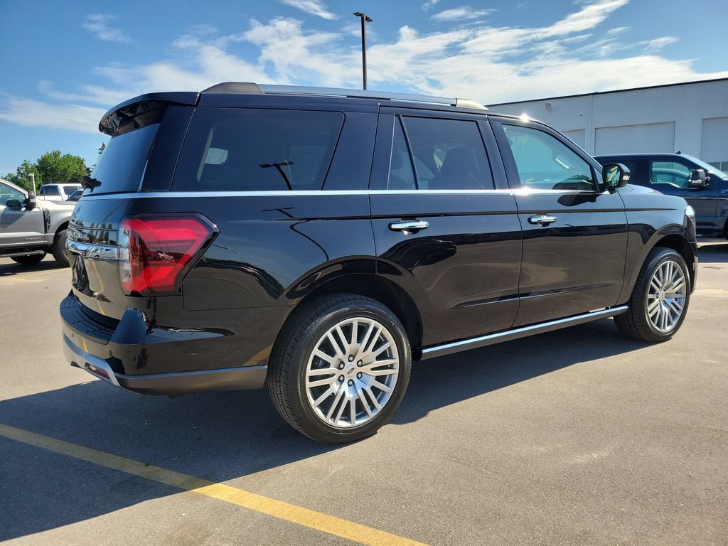 Certified 2023 Ford Expedition Limited AWD/4WD image 4