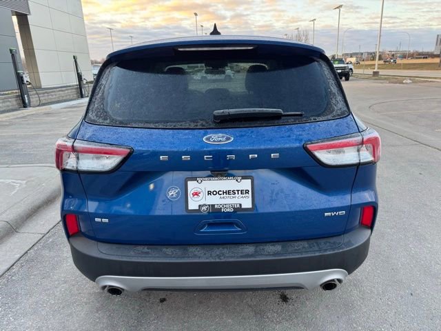 Certified 2022 Ford Escape SE w/ Convenience Package AWD/4WD image 2