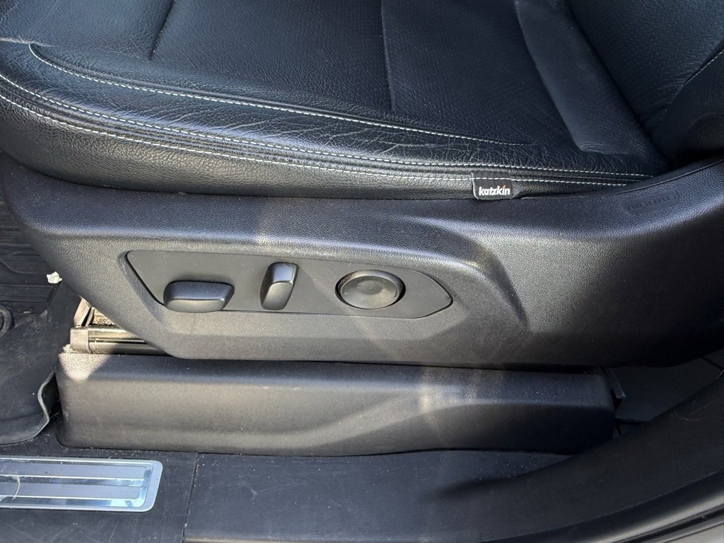 Used 2024 GMC Sierra 1500 Elevation image 11